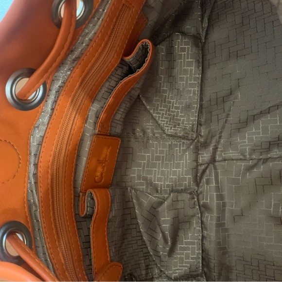Cole Haan Orange Leather
Drawstring Hobo Bucket Shoulder Bag With Matching Belt - Picture 7 of 16